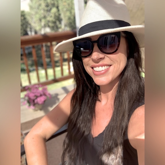 Meet your Posher, Sarah - Picture 4 of 5